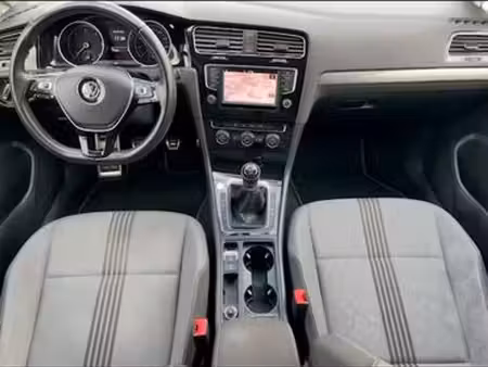 Volkswagen Golf 1.6 TDI 110