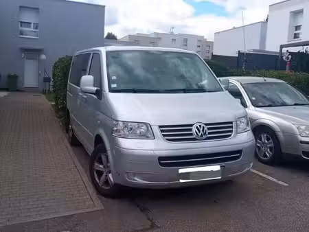 Volkswagen Transporter T5 2.5 TDI 130
