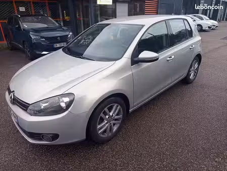 Volkswagen Golf 1.6 TDI 105