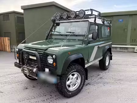 Land Rover Defender 2.5 122