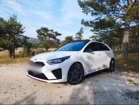 Kia Ceed GT 1.6 T GDi 204