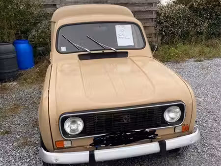 Renault R4 4L