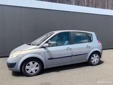 Renault Scénic 1.9 dCi 120