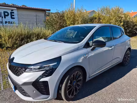 Renault Clio E-Tech 1.6 145 Esprit Alpine
