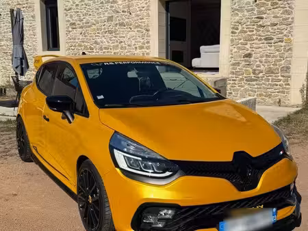 Renault Clio RS Trophy 1.6 T 220