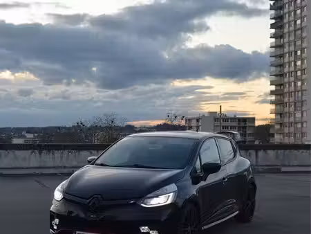 Renault Clio RS Trophy 1.6 T 220