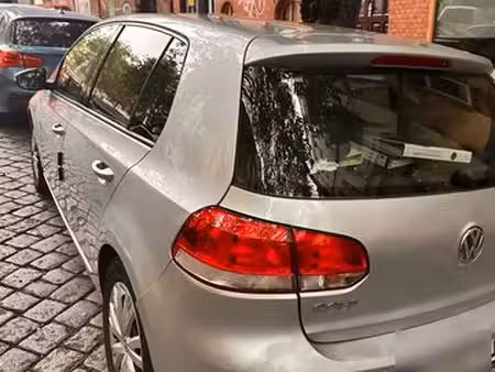 Volkswagen Golf 1.6 105