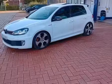 Volkswagen Golf GTI 2.0