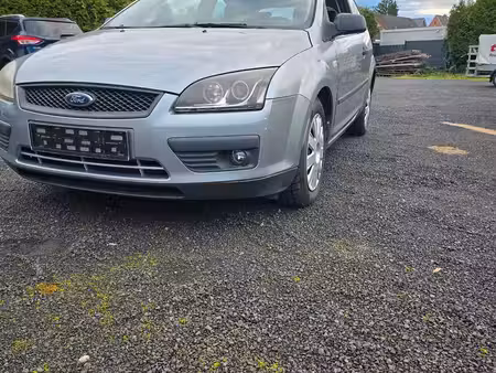 Ford Focus 1.4 80