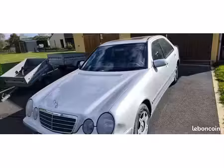 Mercedes-Benz Classe E E 200 Elegance