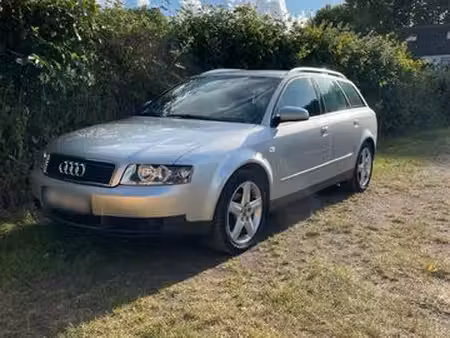Audi A4 1.6 102