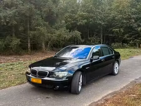 BMW Série 7 760i V12 6.0 445
