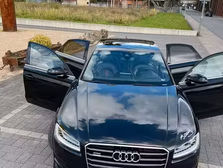 Audi A8 V8 4.2 TDI 385 quattro