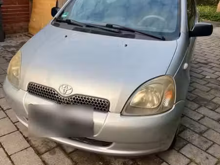 Toyota Yaris 1.0 VTi 68