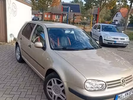 Volkswagen Golf 1.6 105