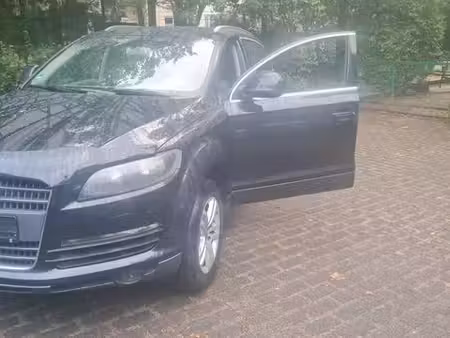 Audi Q7 quattro