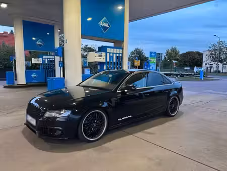 Audi A4 2.0 TFSI 211 quattro