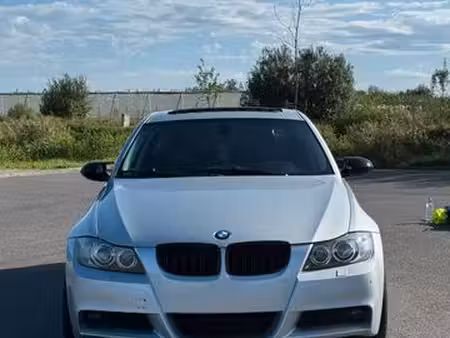 BMW Série 3 330i 3.0 258