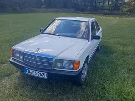 Mercedes-Benz 190 