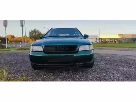 Audi A4 1.8 125