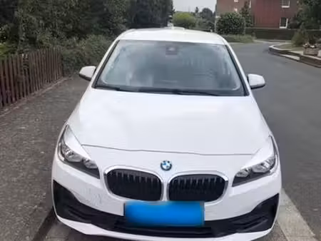 BMW Série 2 218i 1.5 140
