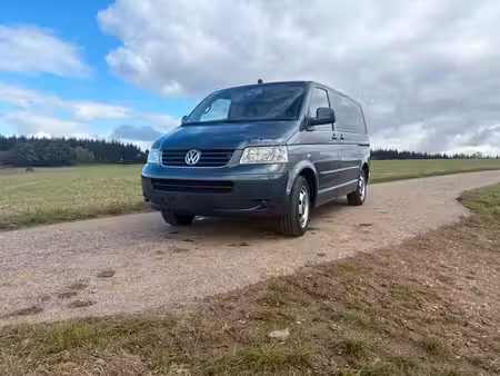 Volkswagen Transporter T5 2.5 TDI 131