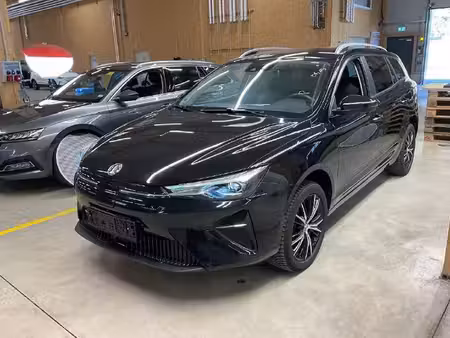 MG MG5 156 Luxury