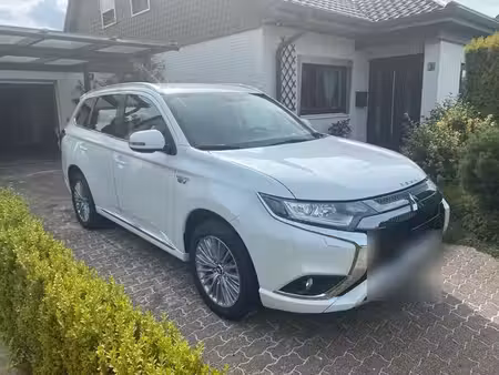 Mitsubishi Outlander PHEV 2.4 135 4x4