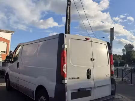Renault Trafic 2.0 dCi 90