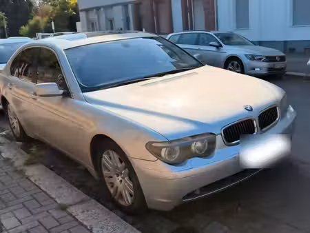 BMW Série 7 745i 4.4 333