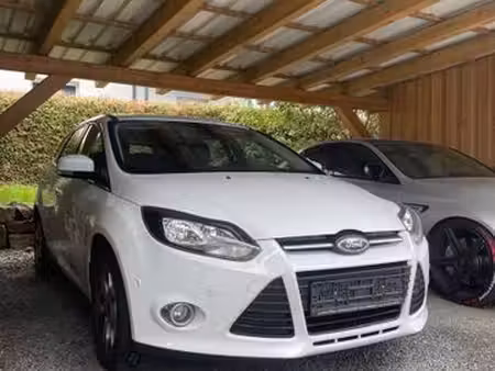 Ford Focus 1.0 125