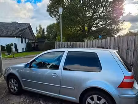 Volkswagen Golf 1.4 75