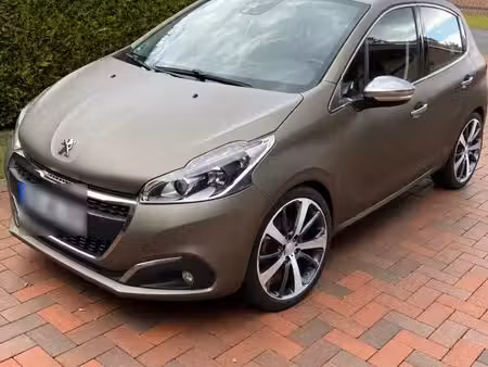 Peugeot 208 1.2 110