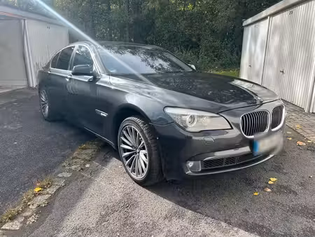 BMW Série 7 740i