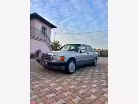 Mercedes-Benz 190 2.5
