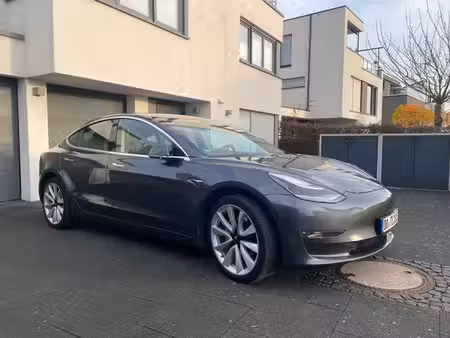 Tesla Model 3 Grande Autonomie