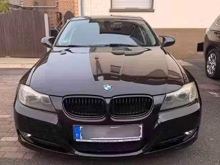 BMW Série 3 318i 2.0 143