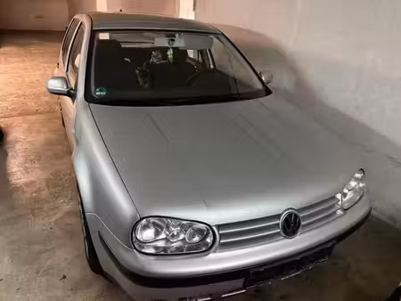 Volkswagen Golf 1.4 75 Base