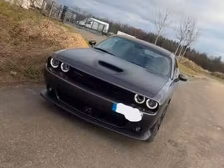 Dodge Challenger RT V8 5.7