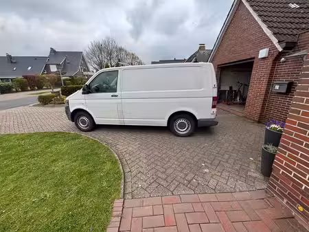 Volkswagen Transporter T5 2.0 TDI 102
