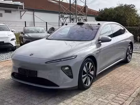 NIO ET7