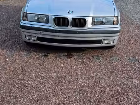 BMW Série 3 361i 1.9 105