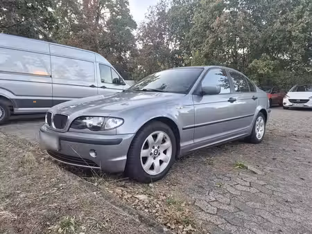 BMW Série 3 318i 2.0 143