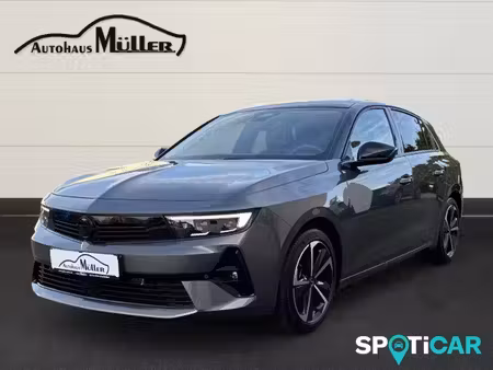Opel Astra 1.2 130 GS