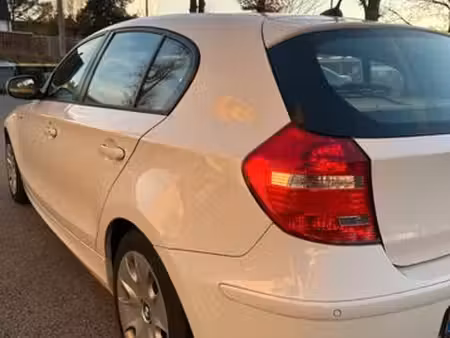 BMW Série 1 116i 2.0 122