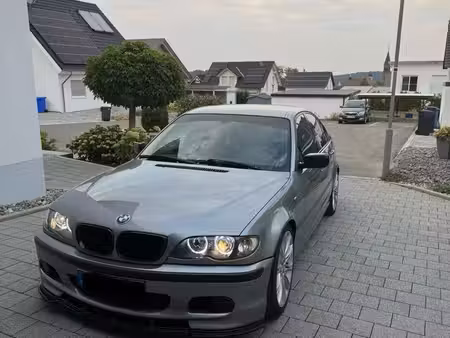 BMW Série 3 320i 2.2 170