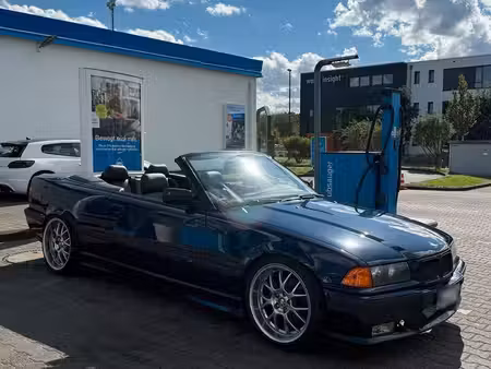 BMW Série 3 328i
