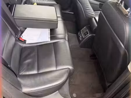 Audi A6 V6 2.4 177