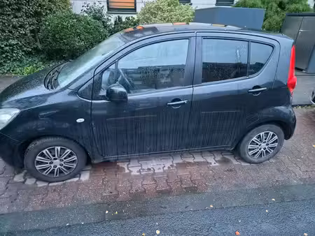 Opel Agila 