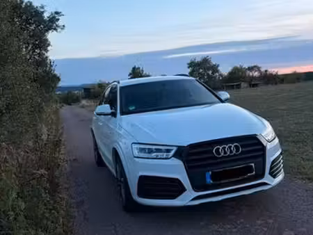 Audi Q3 2.0 TDI 150 S line